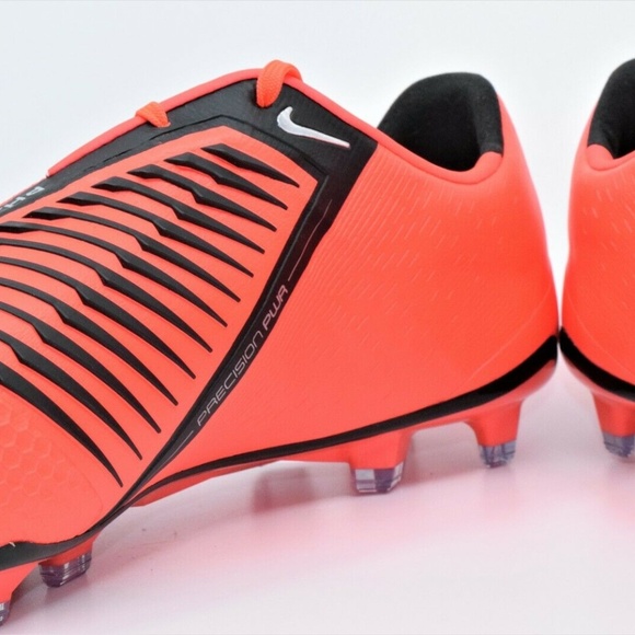 Nike Phantom Venom Elite FG Soccer Cleats - Picture 4 of 7